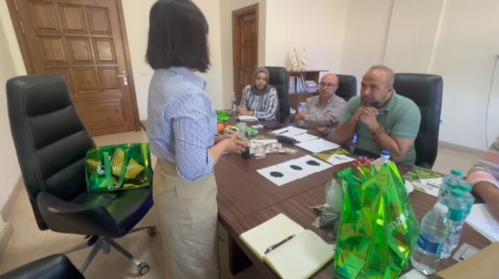 Ihumate Egypt Market Service: Katita providing humate professional training.