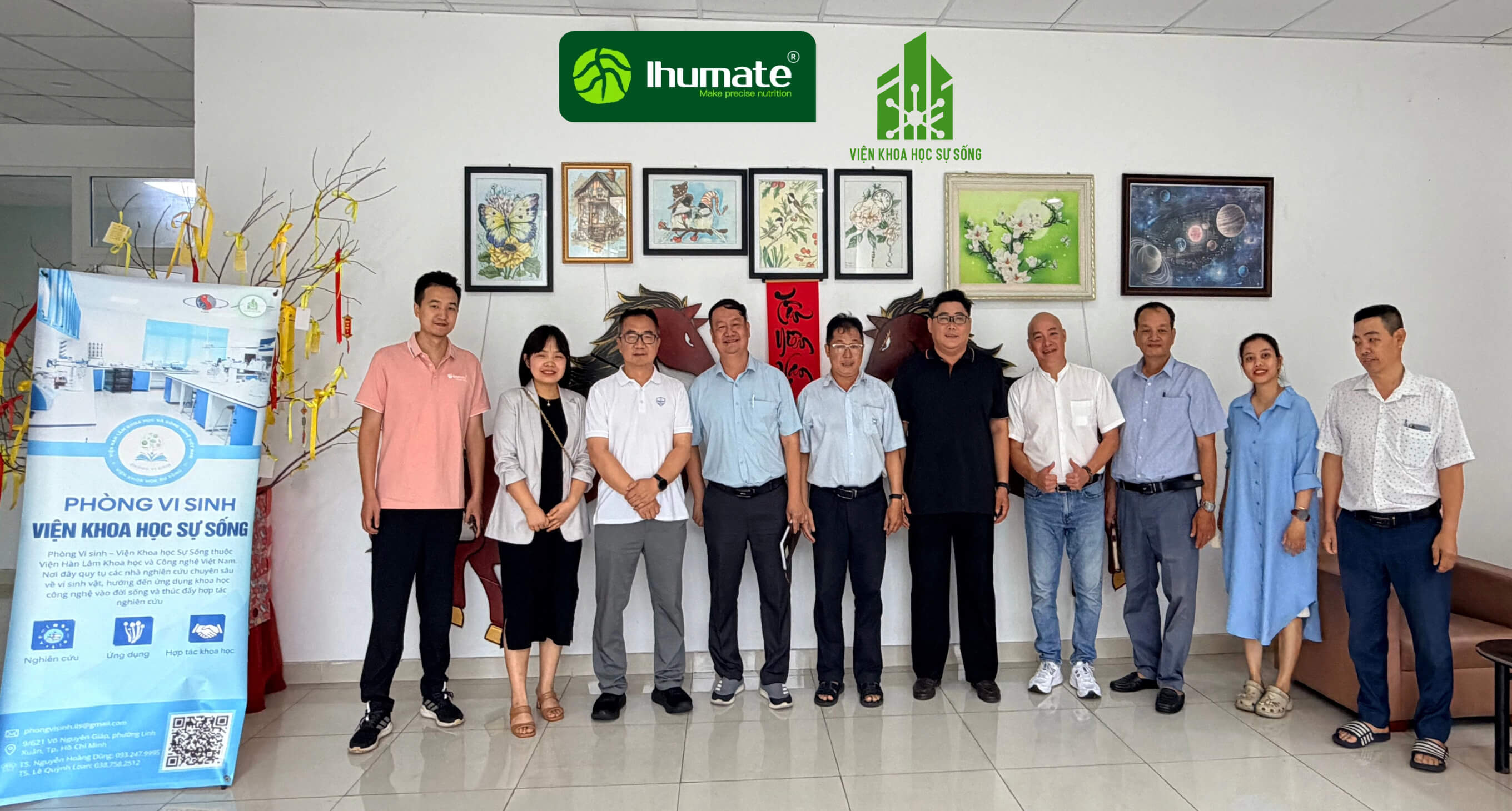 Ihumate team visiting Vietnam's Institute of Life Sciences to discuss microbial fertilizer cooperation