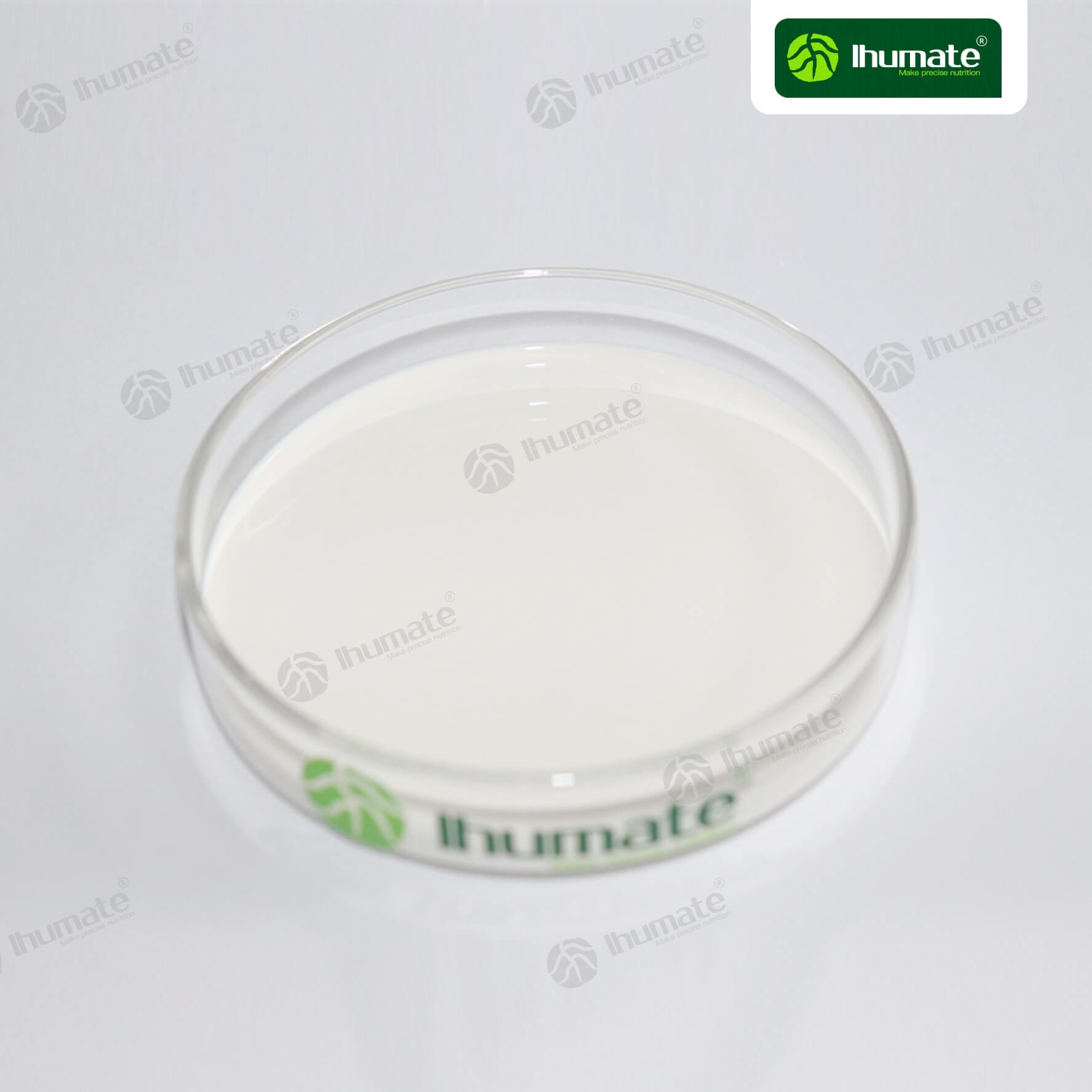 Ihumate calcium amino suspension front view, good fluidity, high calcium content, prevents fruit cracking and bitter pit