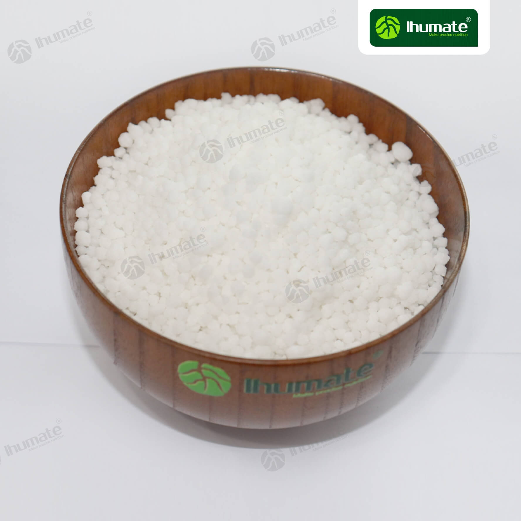 Front view of Ihumate calcium ammonium nitrate (CAN), fully soluble fast nitrogen fertilizer providing nitrate-N and active calcium