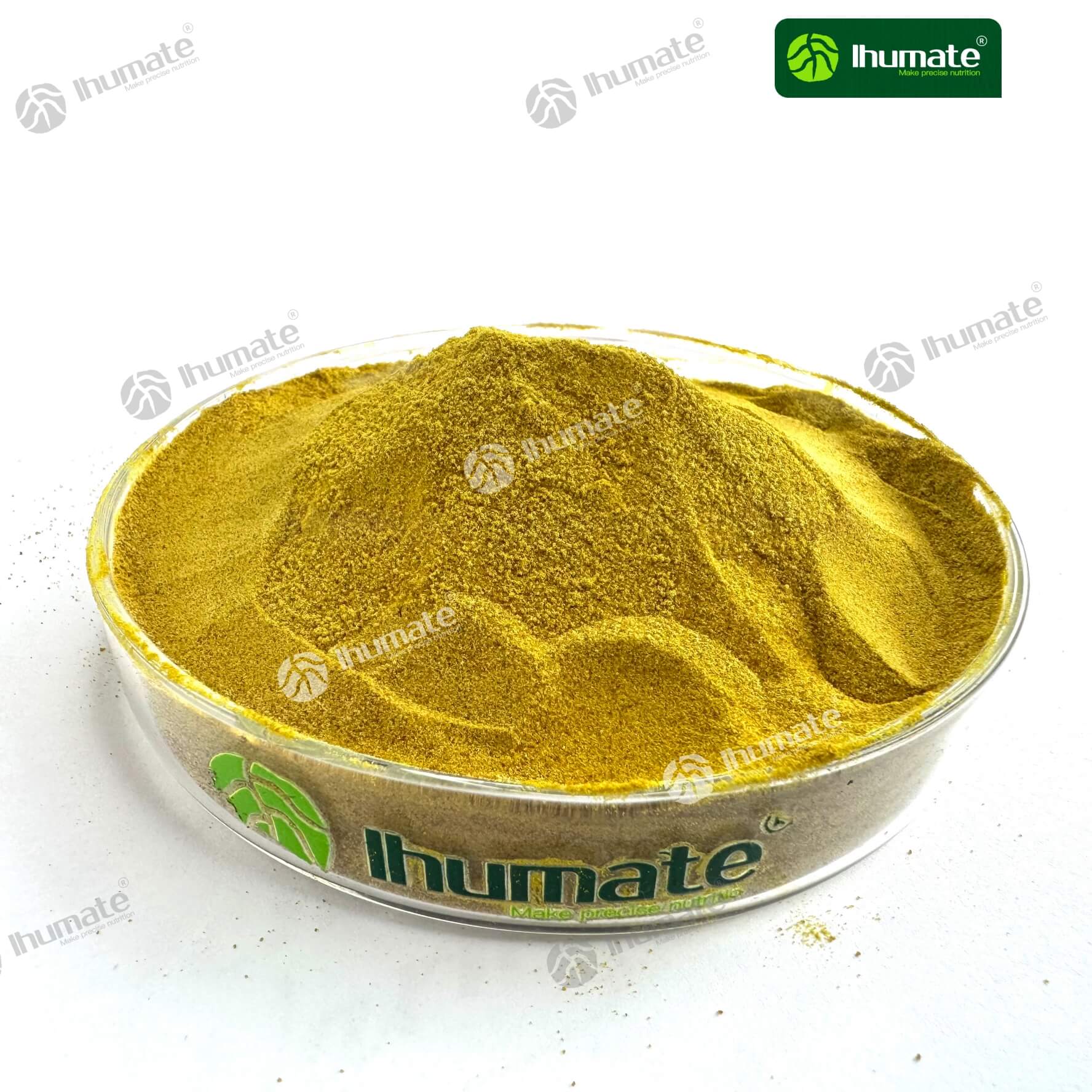 Front view of Ihumate EDTA Fe chelated iron, high-purity white crystalline powder, used to correct crop iron deficiency symptoms